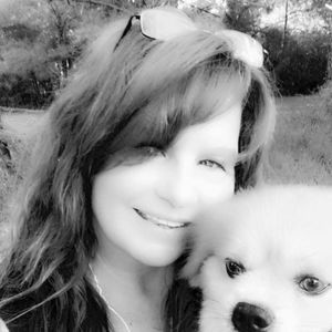 Meet your Posher, Dena